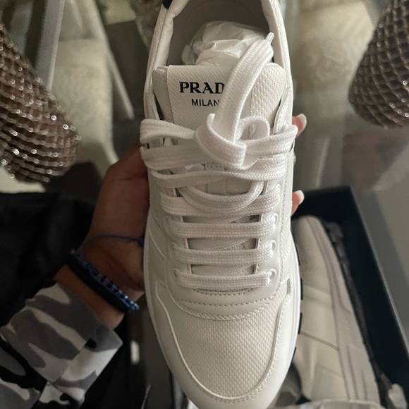 PRADA TRAINERS (BRAND NEW NEVER WORN!) - Picture 7 of 10